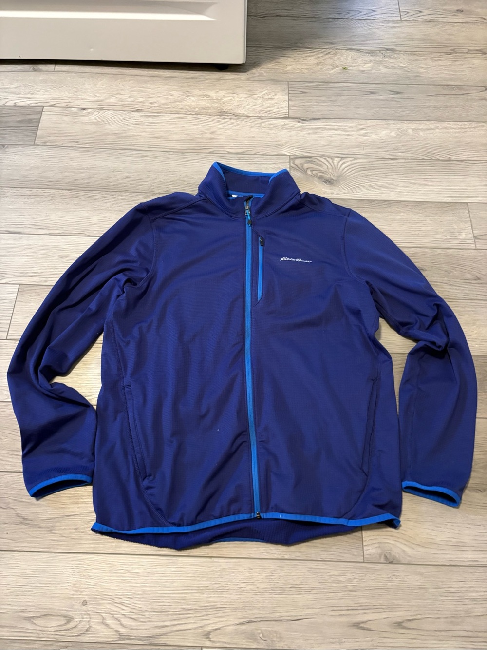 Eddie Bauer Men's Navy Blue Lightweight Full-Zip Jacket